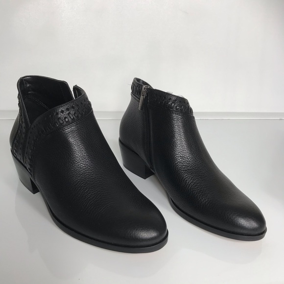 Vince Camuto Shoes - Vince Camuto Parrla Suede Booties